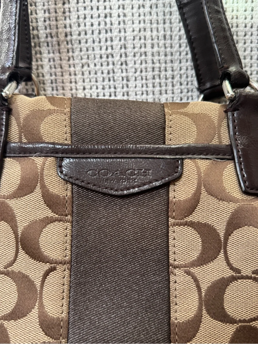 Coach classic signature